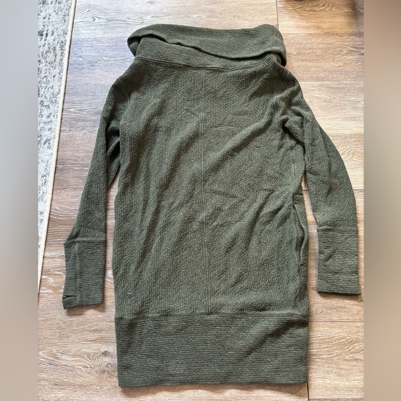 Lululemon along the way dress - Picture 5 of 8